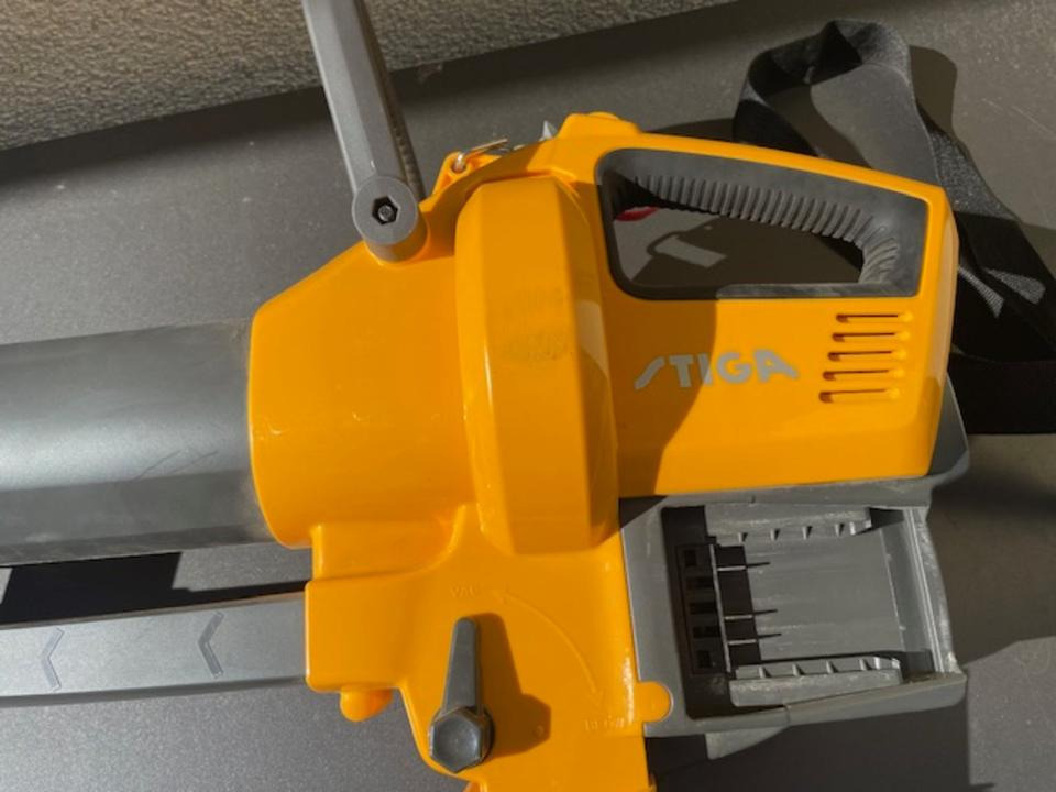 Laubsauger/-bläser Stiga - Градинска техника: снимка 2 Laubsauger/-bläser Stiga - Градинска техника: снимка 2