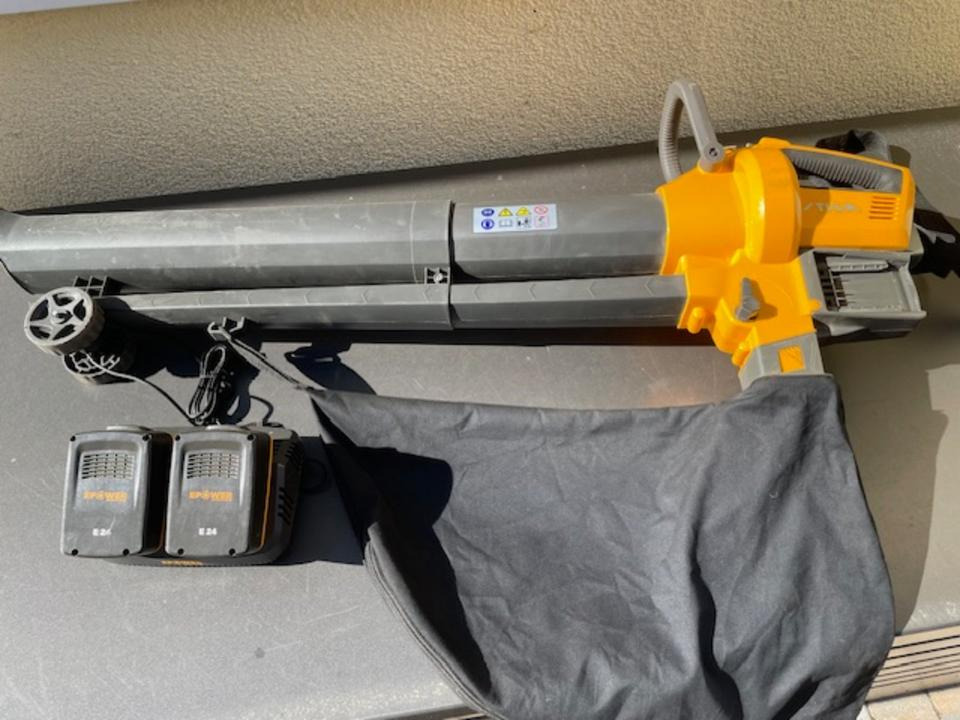 Laubsauger/-bläser Stiga - Градинска техника: снимка 1 Laubsauger/-bläser Stiga - Градинска техника: снимка 1