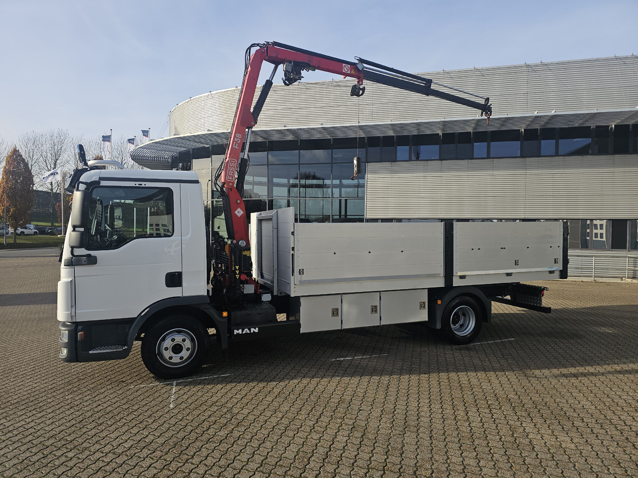 MAN TGL 10.220 - Самосвал камион: снимка 3 MAN TGL 10.220 - Самосвал камион: снимка 3