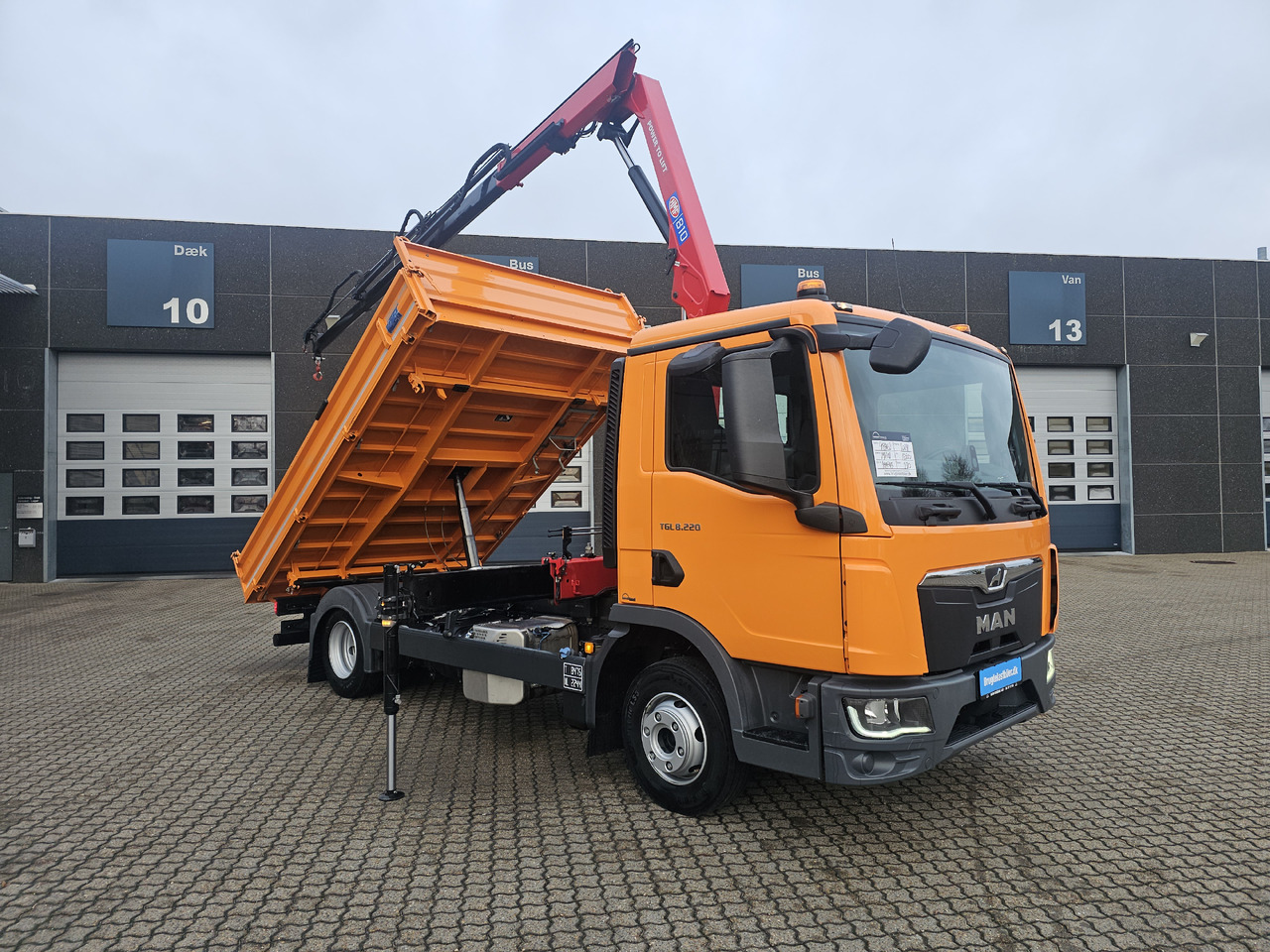 MAN TGL 8.220 - Самосвал камион, Камион с кран: снимка 3 MAN TGL 8.220 - Самосвал камион, Камион с кран: снимка 3