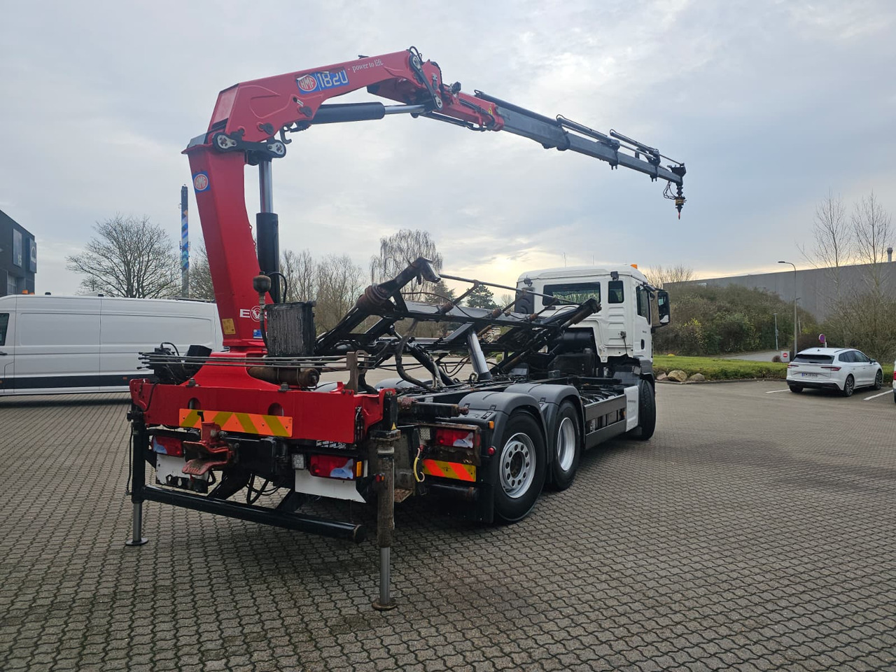 MAN TGS 26.400 6X2-4 - Контейнеровоз/ Сменна каросерия камион, Камион с кран: снимка 4 MAN TGS 26.400 6X2-4 - Контейнеровоз/ Сменна каросерия камион, Камион с кран: снимка 4