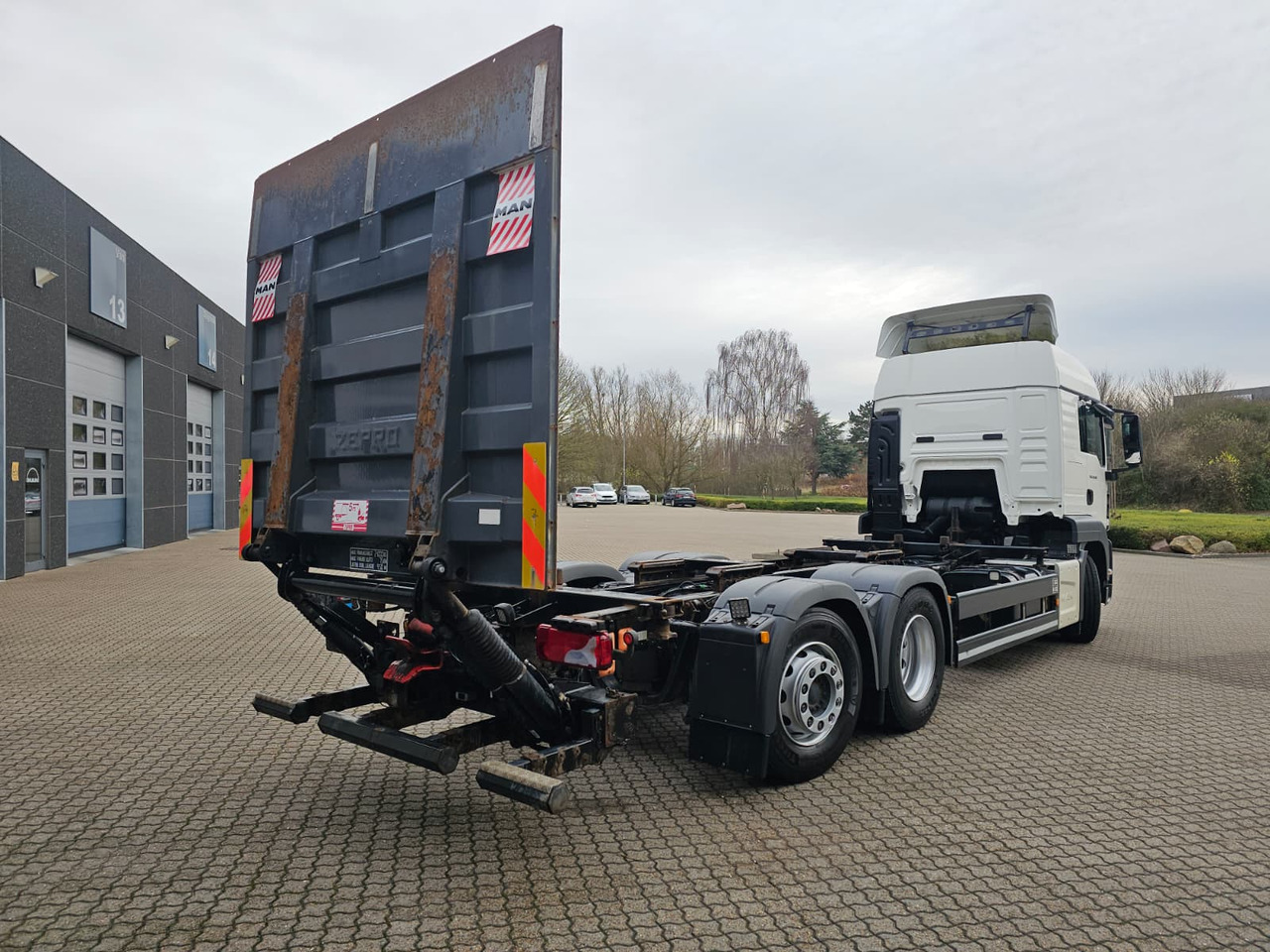 MAN TGS 26.500 6X2-4 - Контейнеровоз/ Сменна каросерия камион: снимка 3 MAN TGS 26.500 6X2-4 - Контейнеровоз/ Сменна каросерия камион: снимка 3