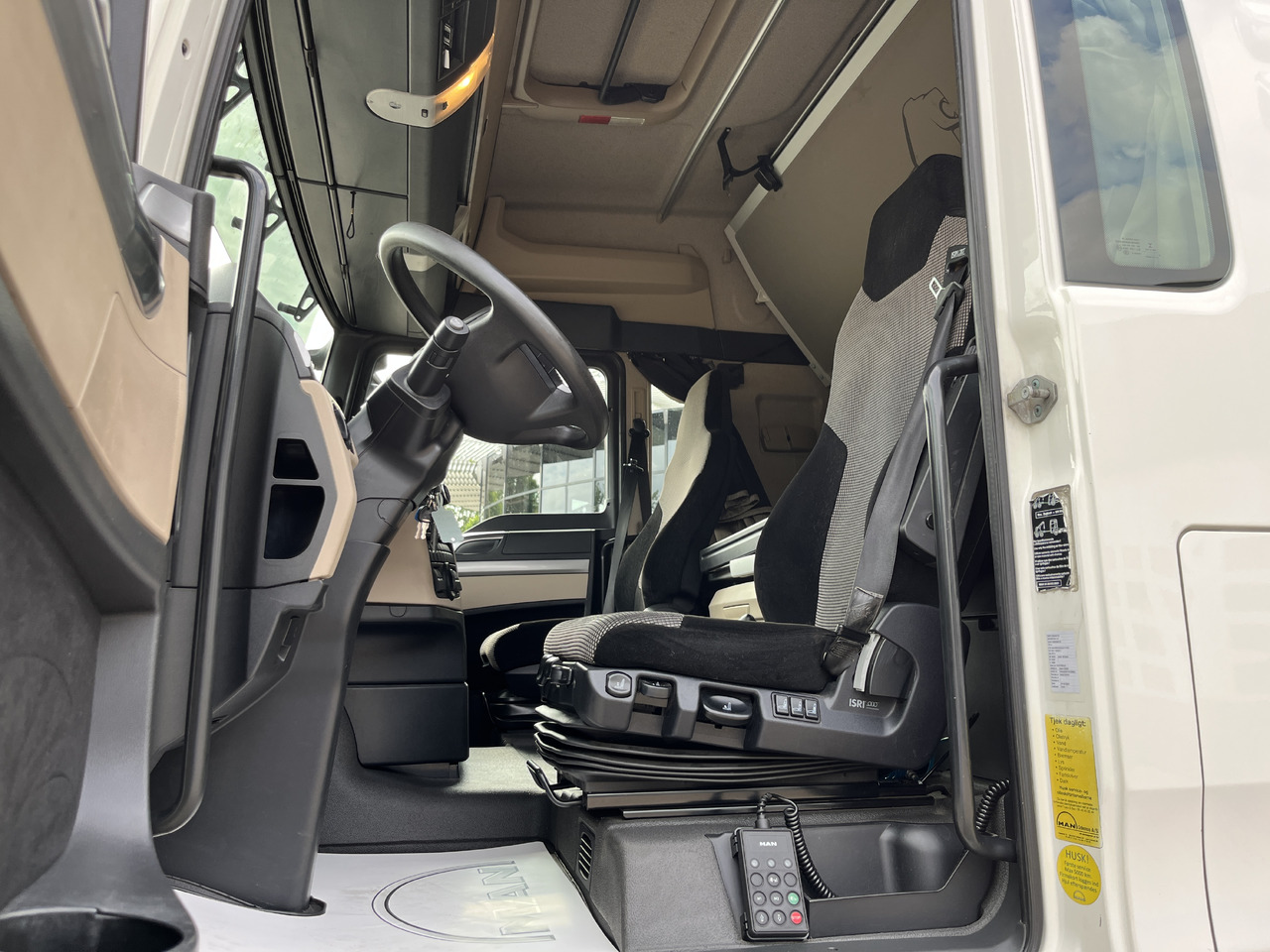 MAN TGX 26.470 6x2-2 - Влекач: снимка 5 MAN TGX 26.470 6x2-2 - Влекач: снимка 5