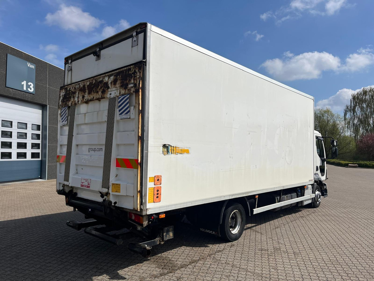 Volvo FL210 - Камион фургон: снимка 4 Volvo FL210 - Камион фургон: снимка 4