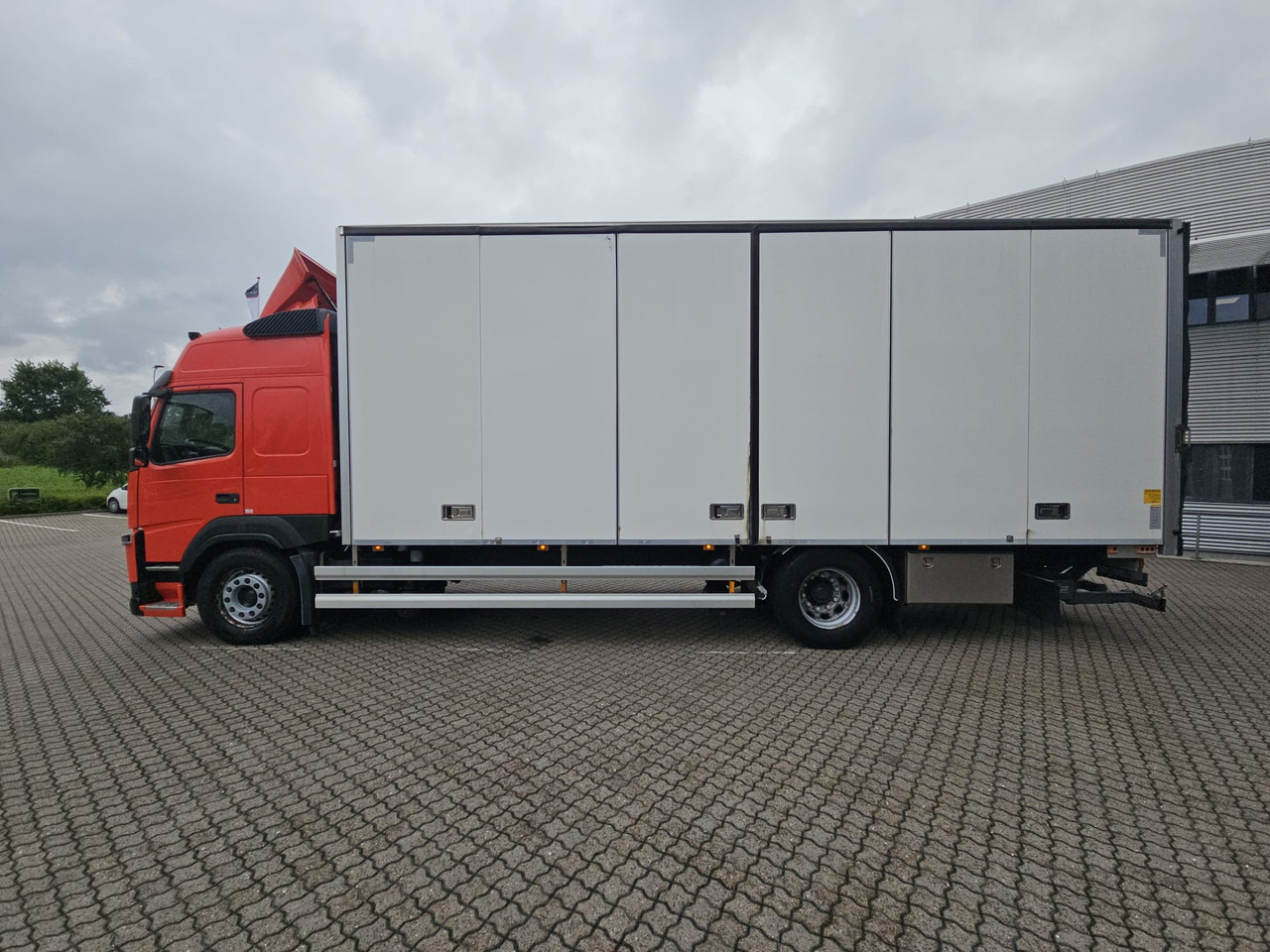 Volvo FM340 - Камион фургон: снимка 3 Volvo FM340 - Камион фургон: снимка 3