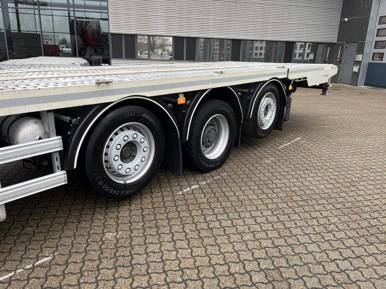 Автовоз камион, Камион с кран Volvo FM500: снимка 16 Автовоз камион, Камион с кран Volvo FM500: снимка 16