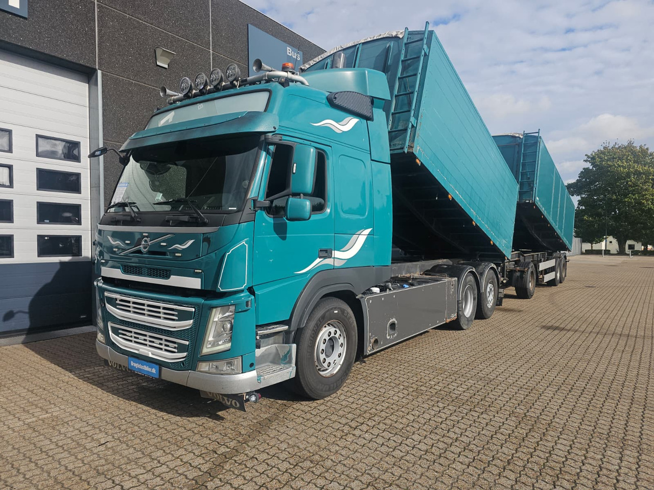 Volvo FM500 Suge-Blæse anlæg - Самосвал камион: снимка 1 Volvo FM500 Suge-Blæse anlæg - Самосвал камион: снимка 1