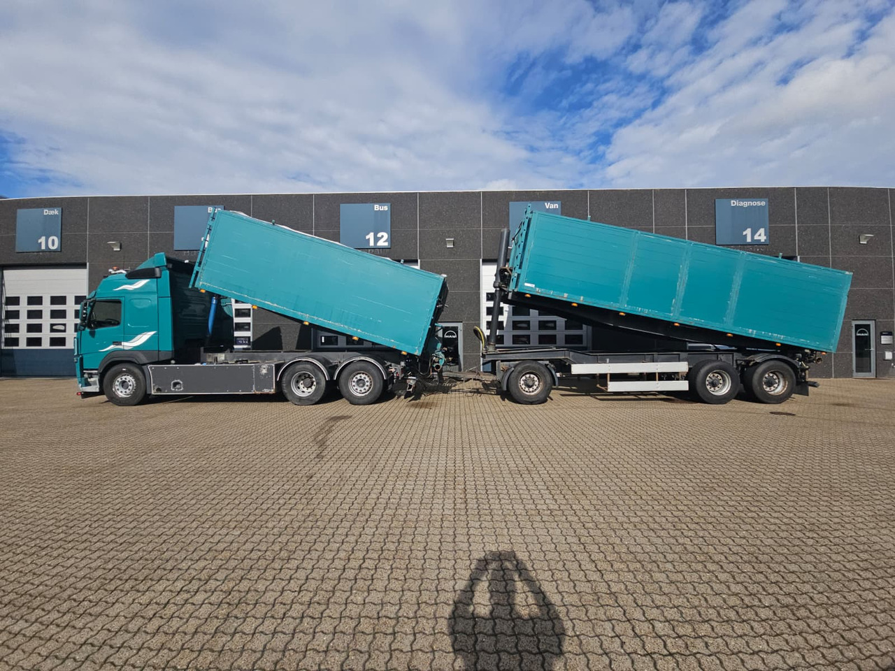 Volvo FM500 Suge-Blæse anlæg - Самосвал камион: снимка 5 Volvo FM500 Suge-Blæse anlæg - Самосвал камион: снимка 5