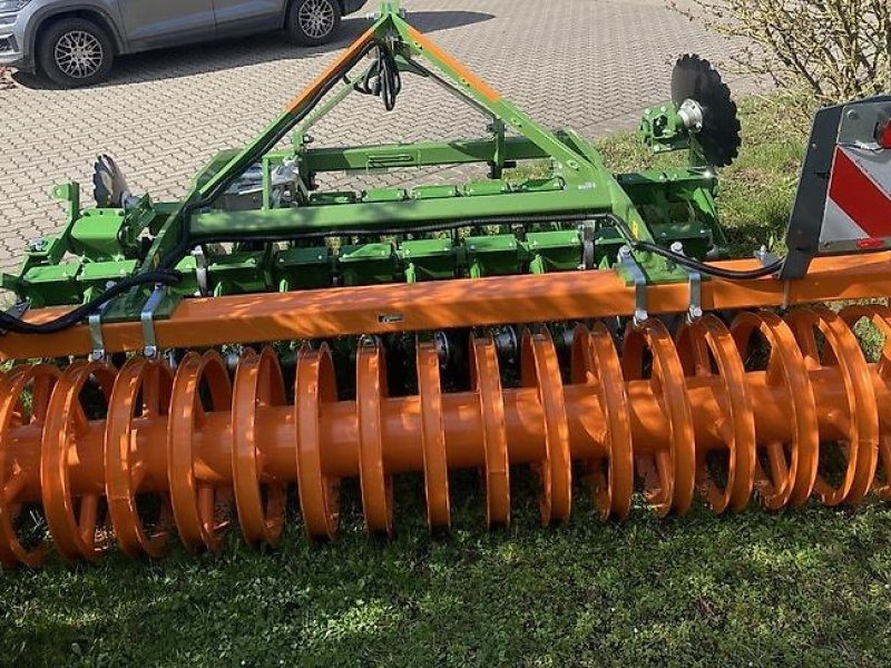 Amazone Catros 3003 - Дискова брана: снимка 5 Amazone Catros 3003 - Дискова брана: снимка 5