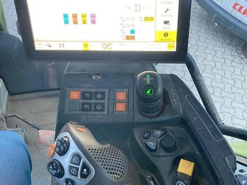 CLAAS Arion 550 CMATIC - Трактор: снимка 2 CLAAS Arion 550 CMATIC - Трактор: снимка 2