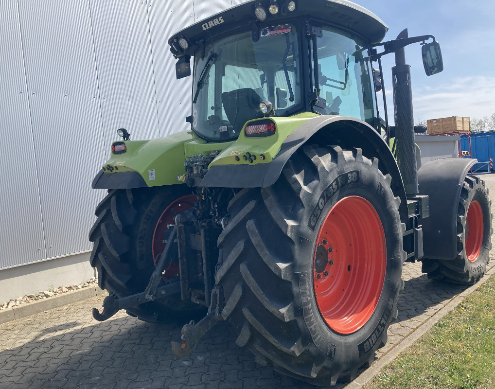CLAAS Arion 650 CMATIC - Трактор: снимка 2 CLAAS Arion 650 CMATIC - Трактор: снимка 2