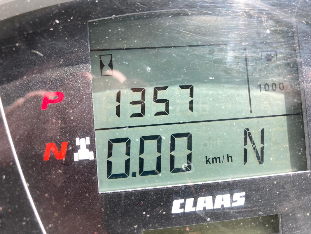 CLAAS Axion 830 CMATIC - Трактор: снимка 3 CLAAS Axion 830 CMATIC - Трактор: снимка 3