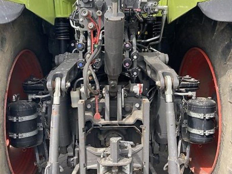 CLAAS Axion 850 CEBIS - Трактор: снимка 4 CLAAS Axion 850 CEBIS - Трактор: снимка 4