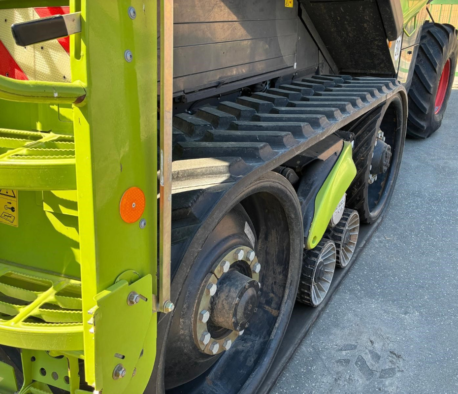 CLAAS Lexion 760TT - Зърнокомбайн: снимка 2 CLAAS Lexion 760TT - Зърнокомбайн: снимка 2
