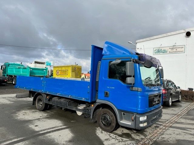MAN TGL 8.220FG - Бордови камион: снимка 4 MAN TGL 8.220FG - Бордови камион: снимка 4