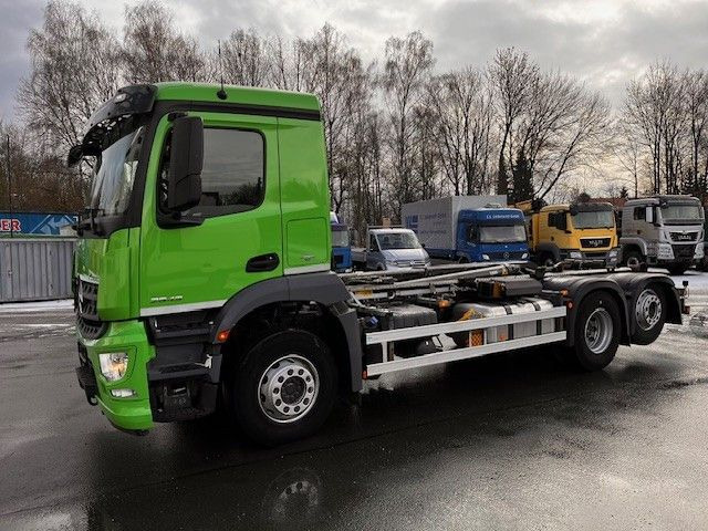 Mercedes-Benz Arocs 2643 Mit Meiller Abrollkipper Top - Мултилифт с кука камион: снимка 1 Mercedes-Benz Arocs 2643 Mit Meiller Abrollkipper Top - Мултилифт с кука камион: снимка 1