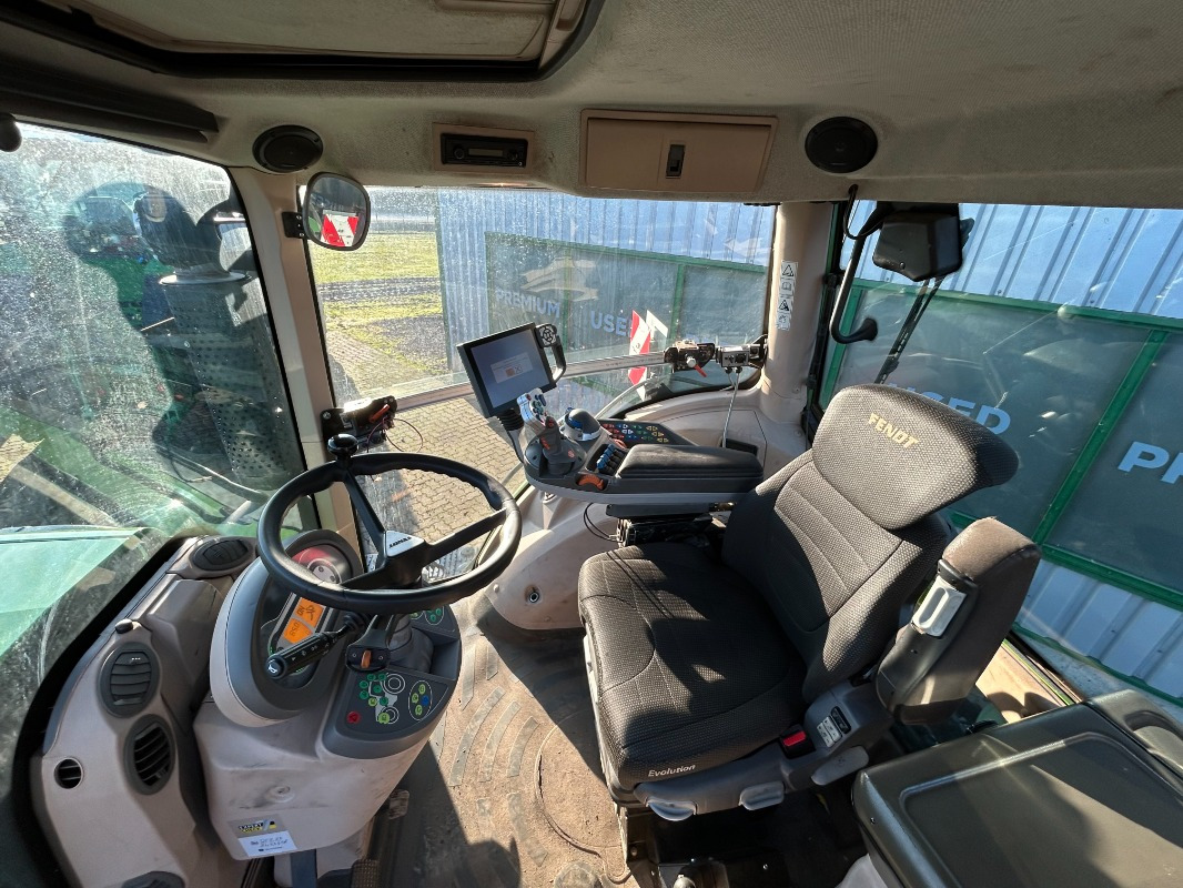 Fendt 826 Vario ProfiPlus - Трактор: снимка 5 Fendt 826 Vario ProfiPlus - Трактор: снимка 5
