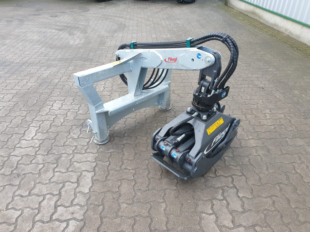 Fliegl RZ 185 COMBI PLUS - Горска техника: снимка 3 Fliegl RZ 185 COMBI PLUS - Горска техника: снимка 3