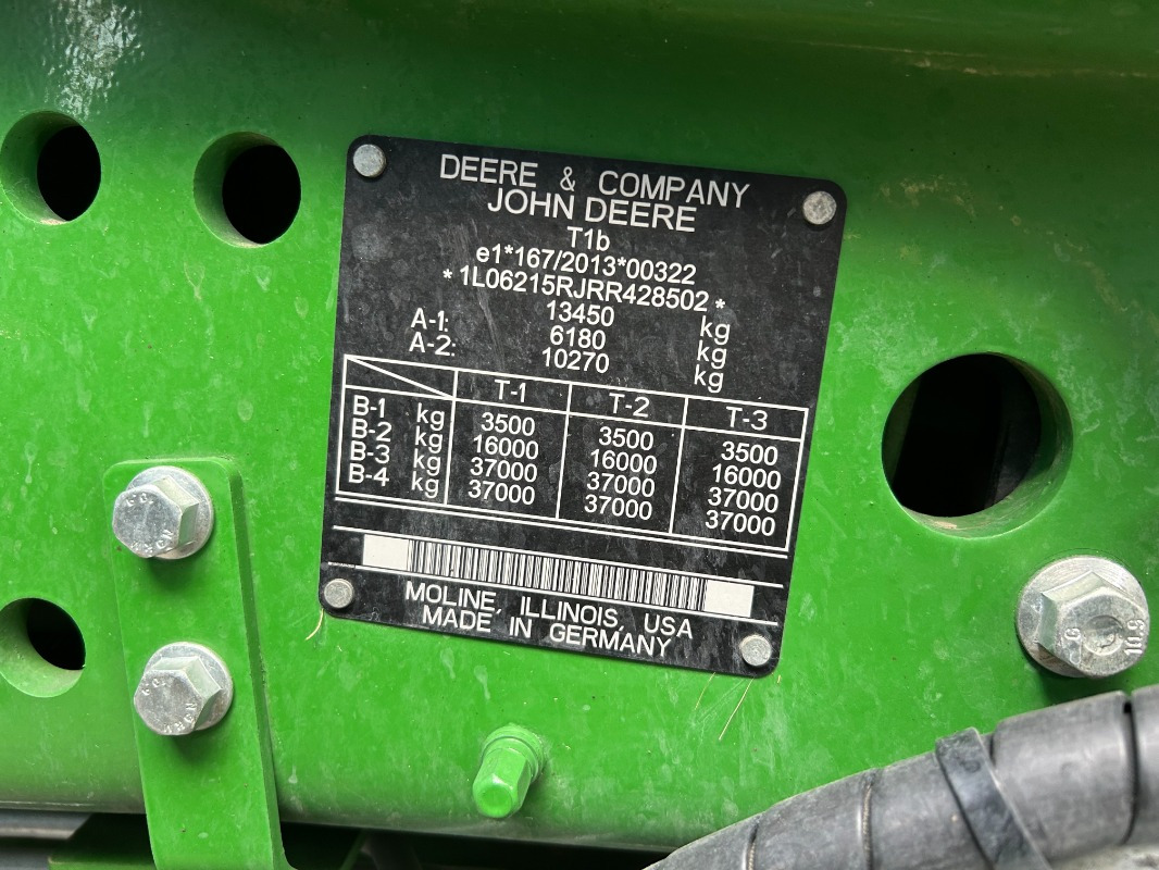 Трактор John Deere 6R 215: снимка 20
