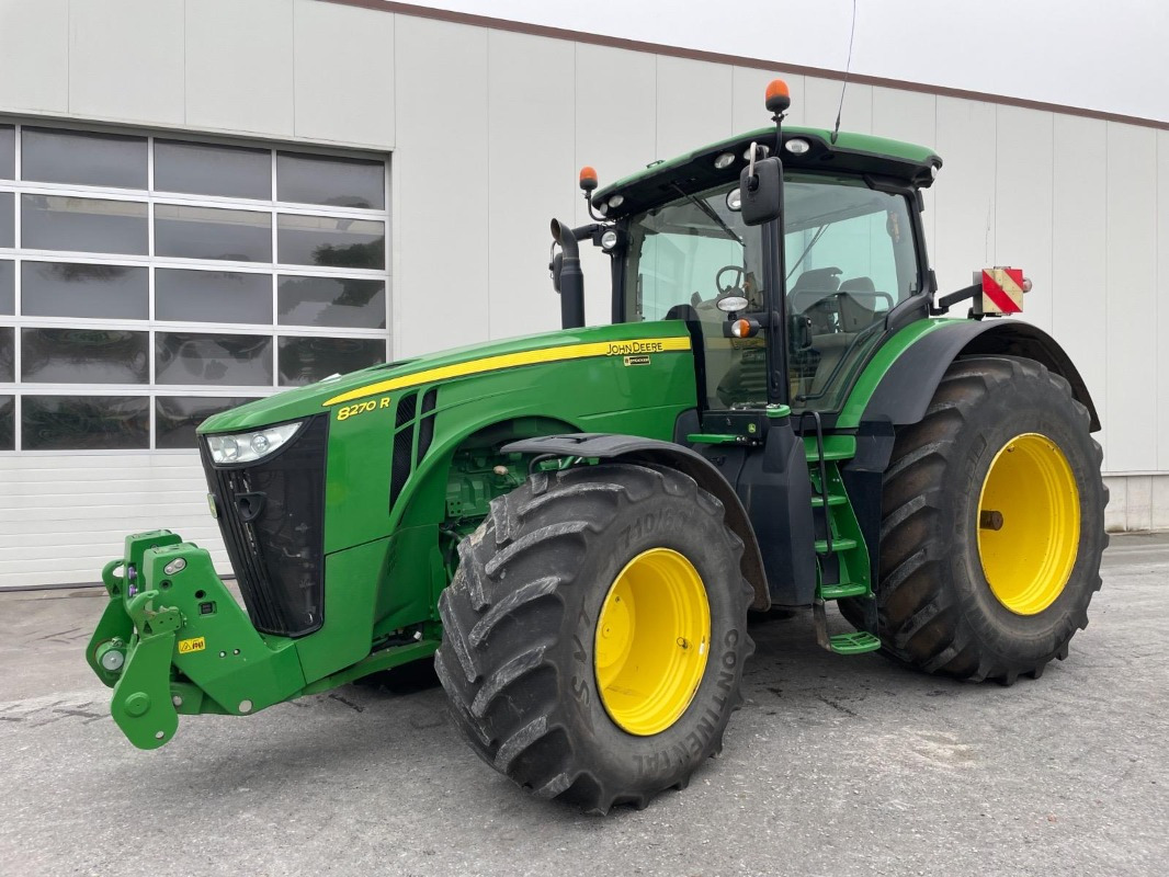 John Deere 8270R - Трактор: снимка 1 John Deere 8270R - Трактор: снимка 1