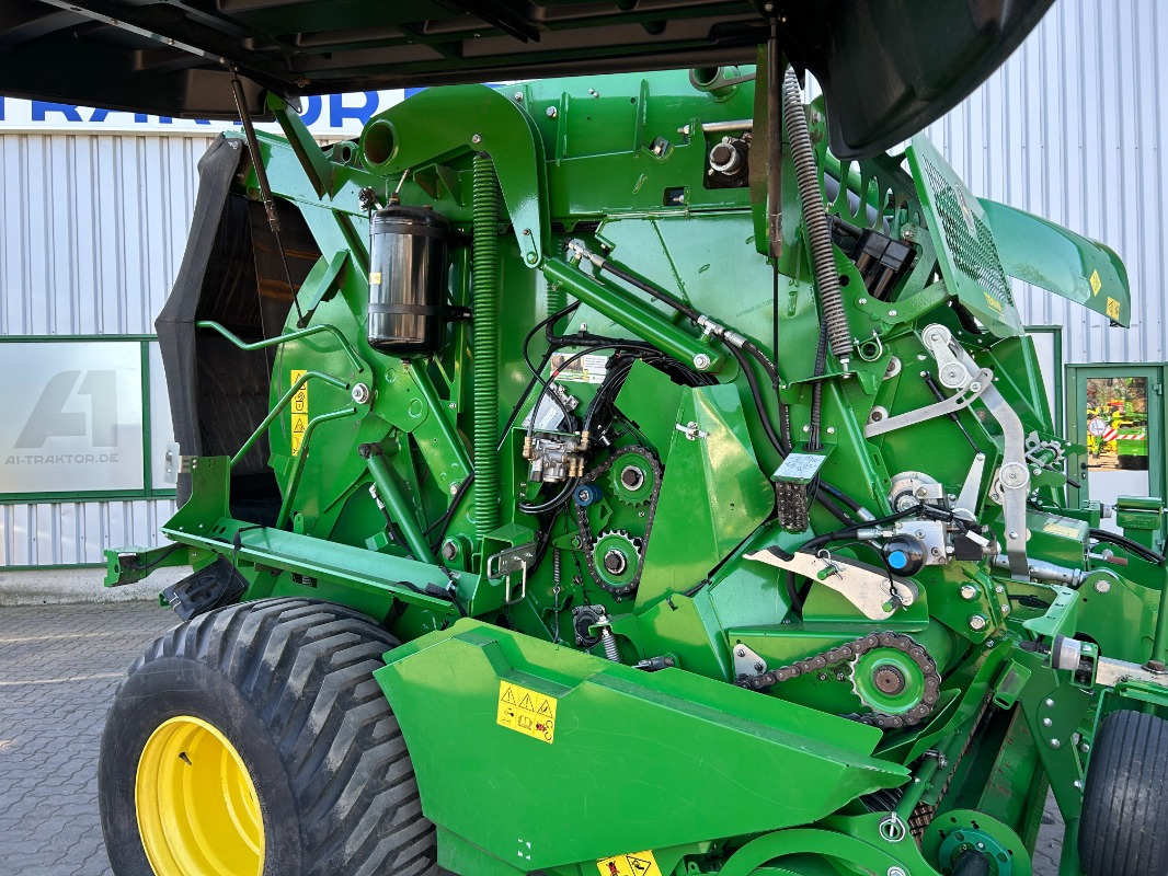 John Deere 960 Premium - Машина за фолиране: снимка 3 John Deere 960 Premium - Машина за фолиране: снимка 3