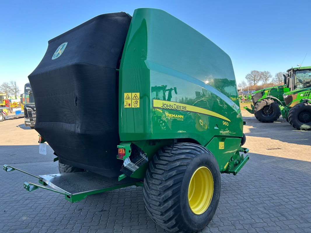 John Deere 960 Premium - Машина за фолиране: снимка 5 John Deere 960 Premium - Машина за фолиране: снимка 5