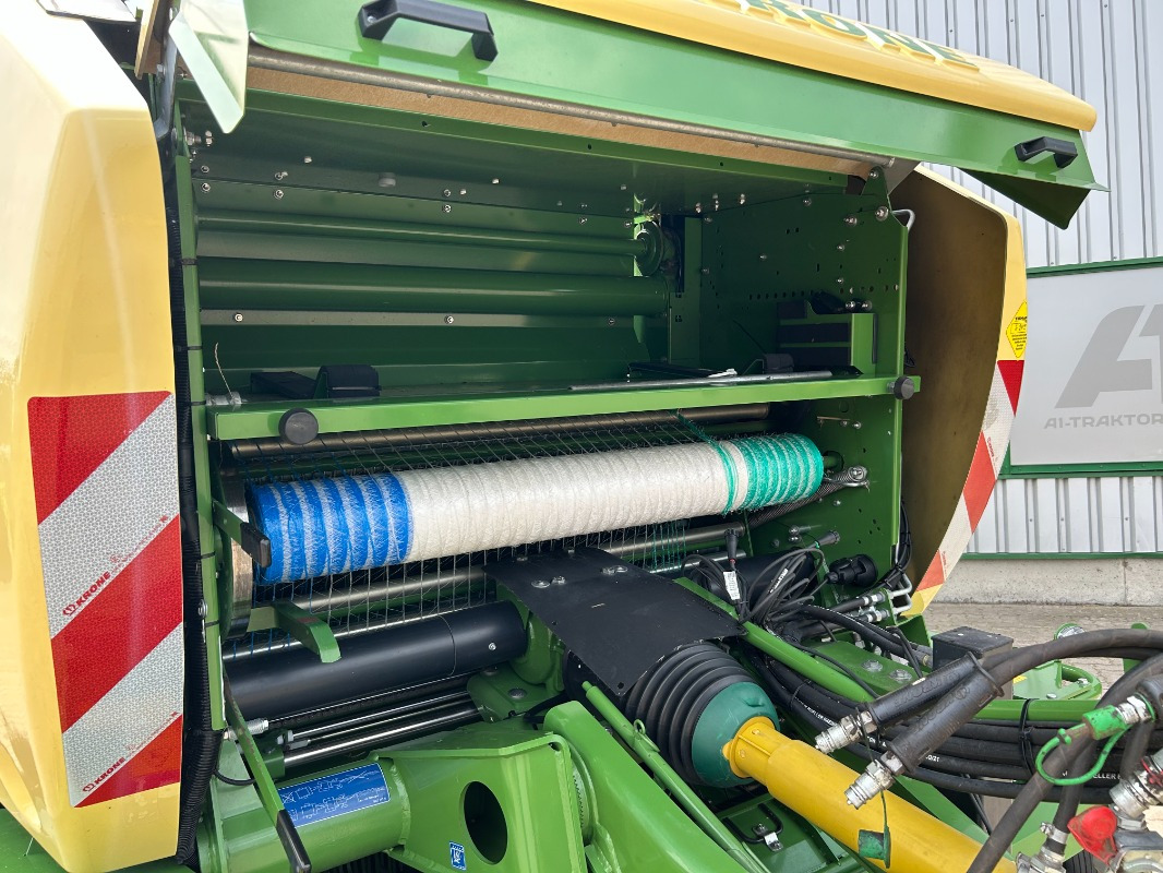 Krone Comprima CV 150 XC PLUS - Машина за сено и фураж: снимка 3 Krone Comprima CV 150 XC PLUS - Машина за сено и фураж: снимка 3