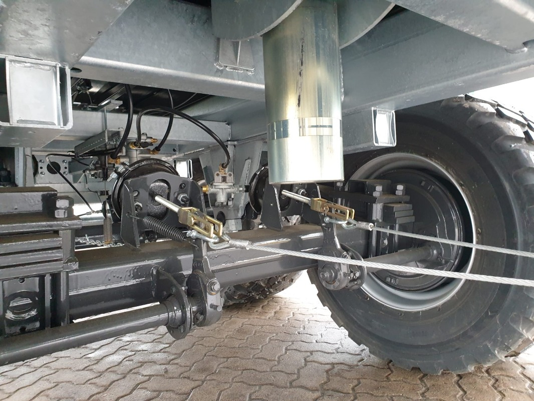 Fliegl TDK 200 FOX - Ремарке: снимка 2 Fliegl TDK 200 FOX - Ремарке: снимка 2