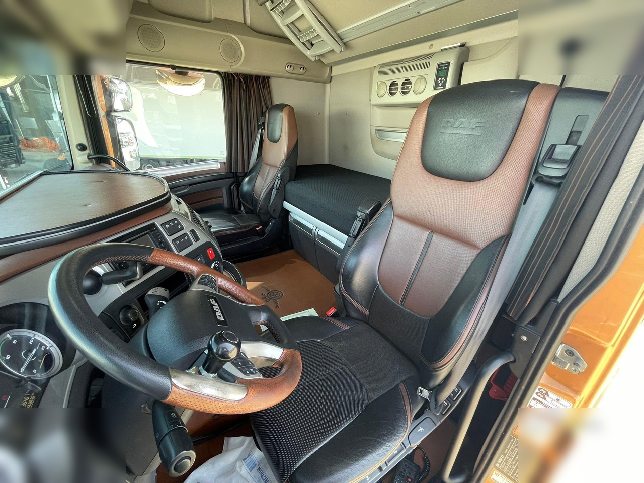 DAF XF530 - Влекач: снимка 5 DAF XF530 - Влекач: снимка 5