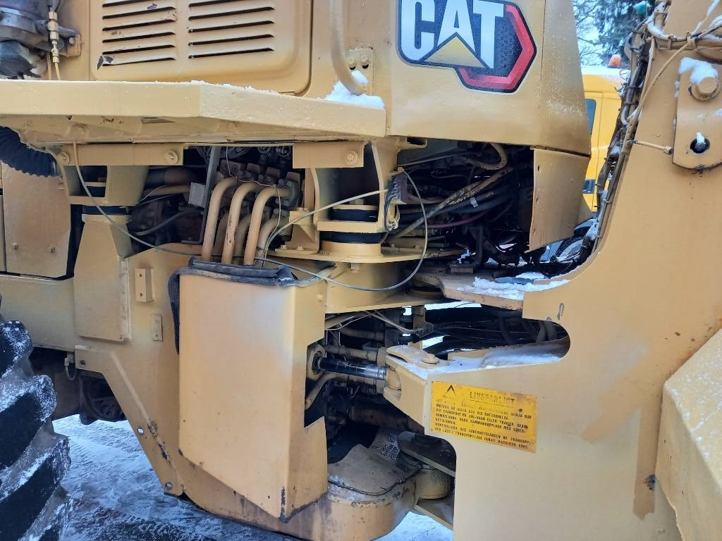 Колесен товарач CAT IT 28 B: снимка 19