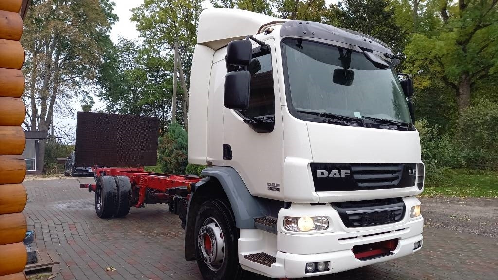 DAF FA55.250G, ONLY FOR PARTS! - Камион фургон: снимка 4 DAF FA55.250G, ONLY FOR PARTS! - Камион фургон: снимка 4