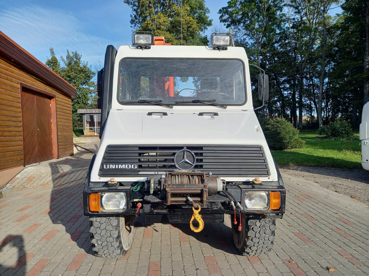 UNIMOG U100L - Камион с кран: снимка 4 UNIMOG U100L - Камион с кран: снимка 4