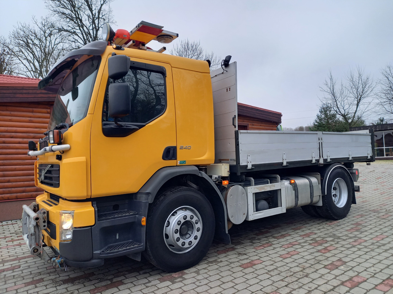VOLVO FE 240, 4x2, EURO 5, TIPPER - Самосвал камион: снимка 3 VOLVO FE 240, 4x2, EURO 5, TIPPER - Самосвал камион: снимка 3