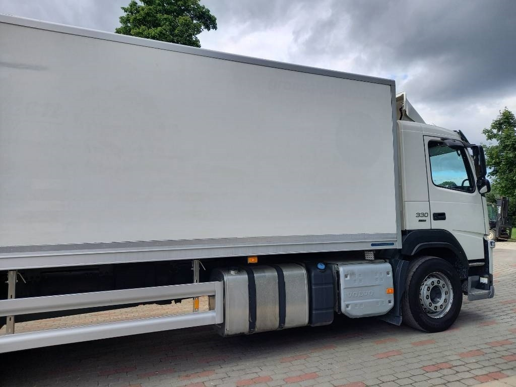 Рефрижератор камион Volvo FM 330, 6x2, CARRIER SUPRA 950 U: снимка 19