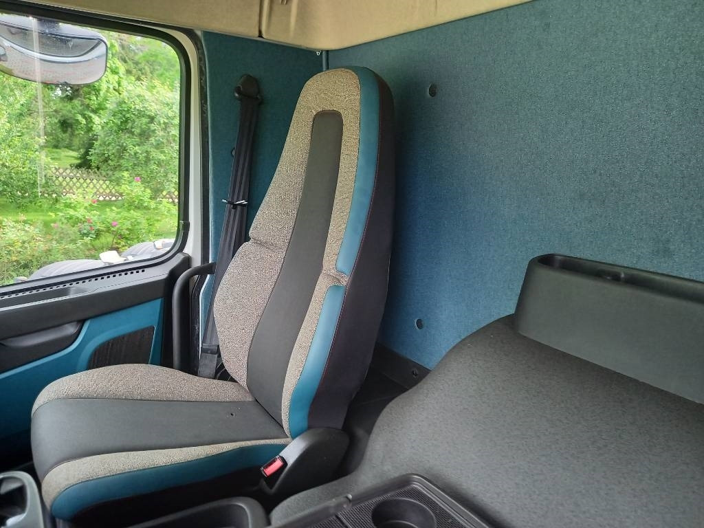 Рефрижератор камион Volvo FM 330, 6x2, CARRIER SUPRA 950 U: снимка 45