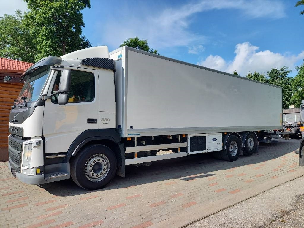 Рефрижератор камион Volvo FM 330, 6x2, CARRIER SUPRA 950 U: снимка 9