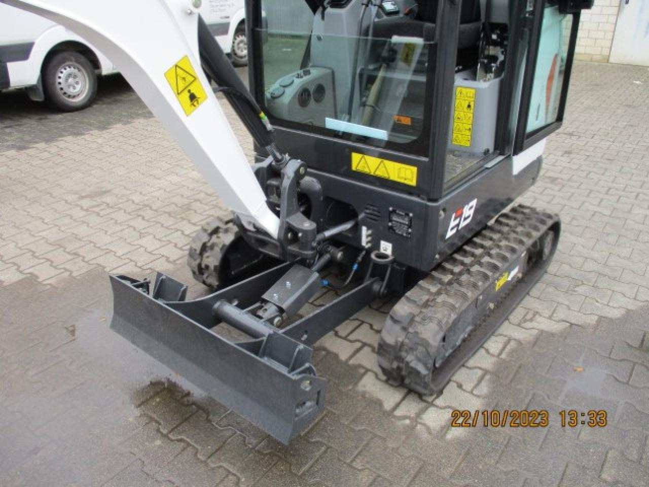 Bobcat E19 V - Мини багер: снимка 5 Bobcat E19 V - Мини багер: снимка 5