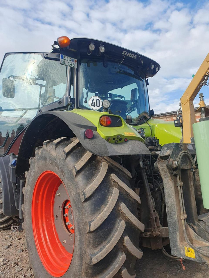 CLAAS Axion 810 - Трактор: снимка 2 CLAAS Axion 810 - Трактор: снимка 2