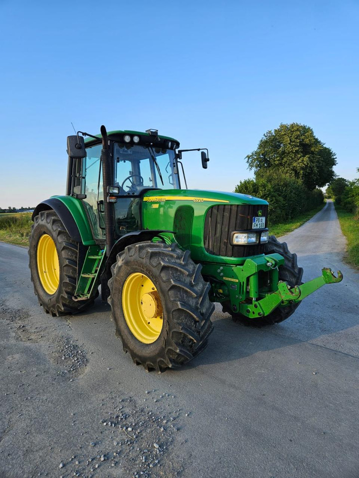 Трактор John Deere 6920: снимка 6