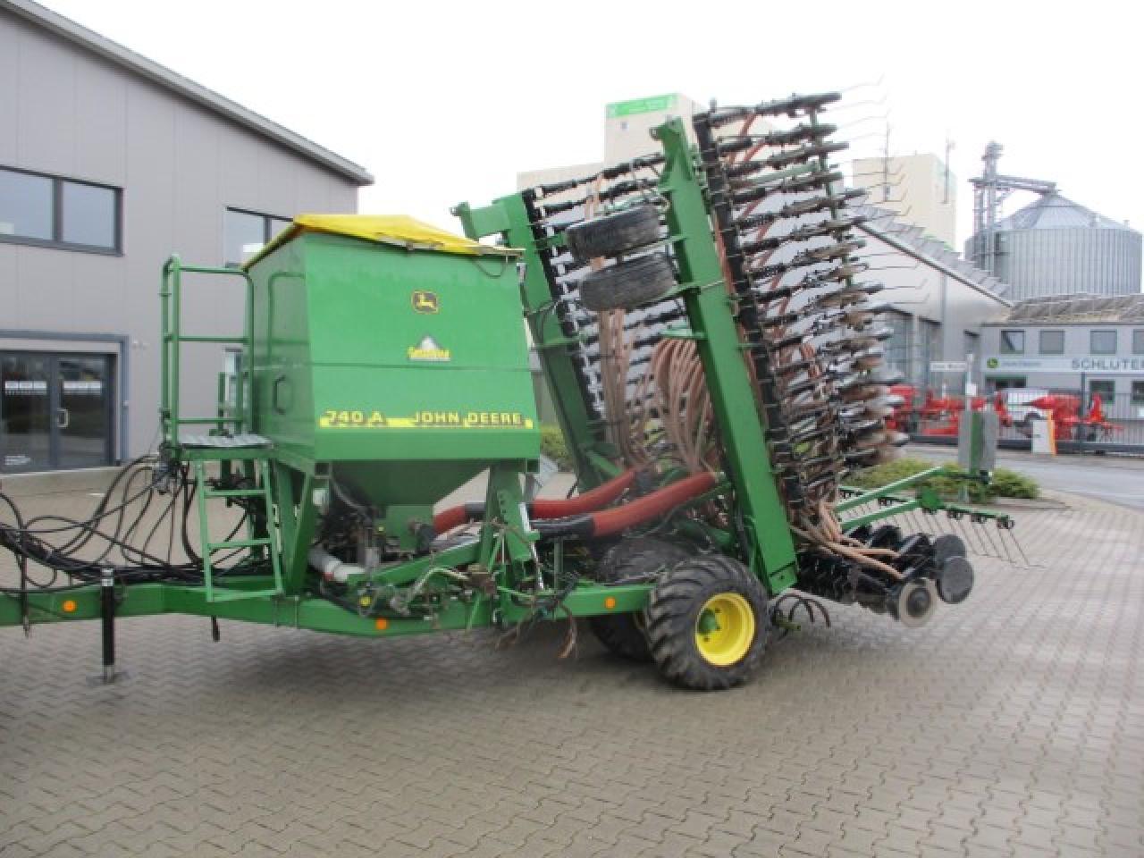 John Deere 740 A Isobus - Сеялка: снимка 1 John Deere 740 A Isobus - Сеялка: снимка 1