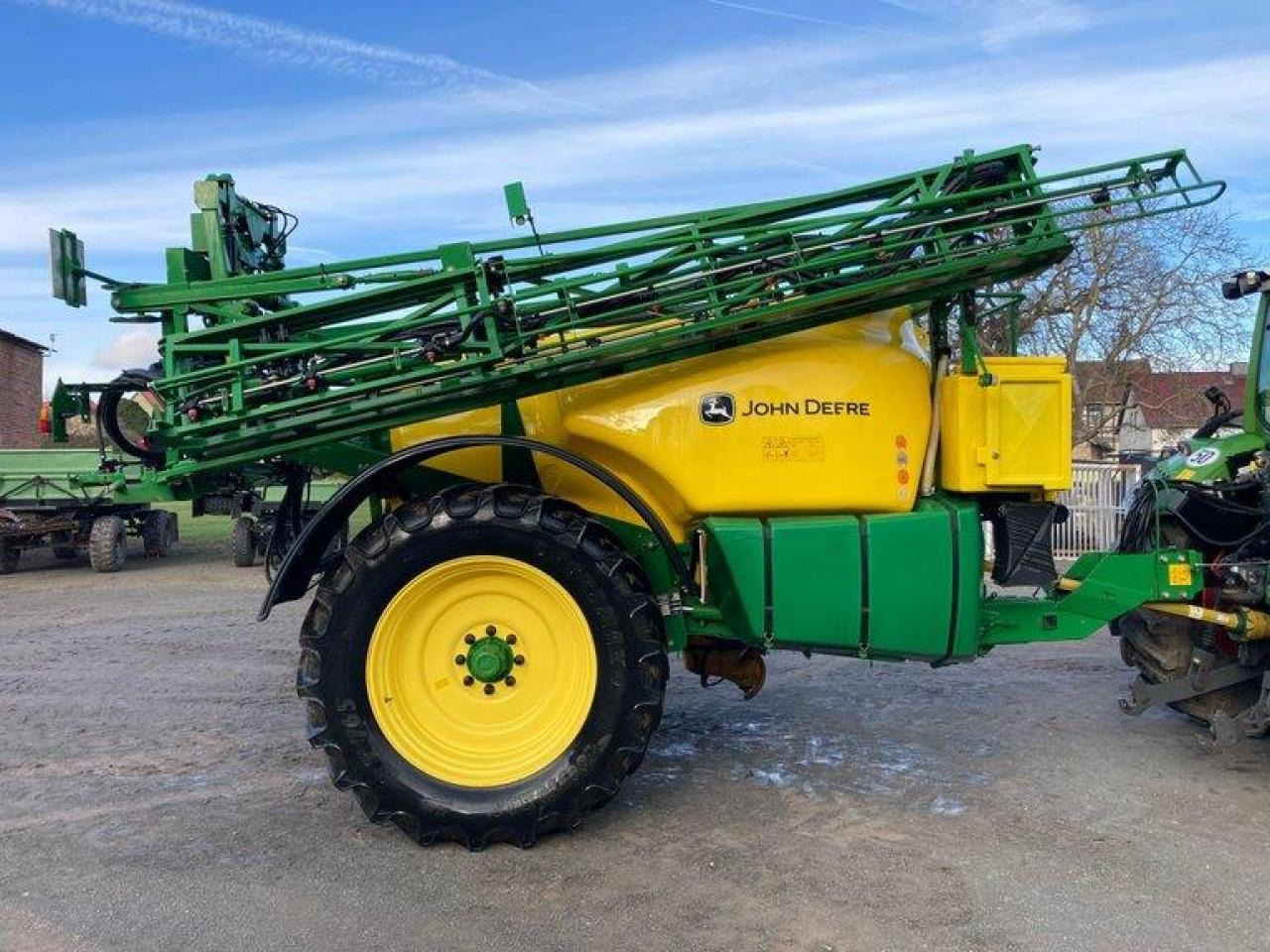 John Deere M740I - Прикачна пръскачка: снимка 5 John Deere M740I - Прикачна пръскачка: снимка 5