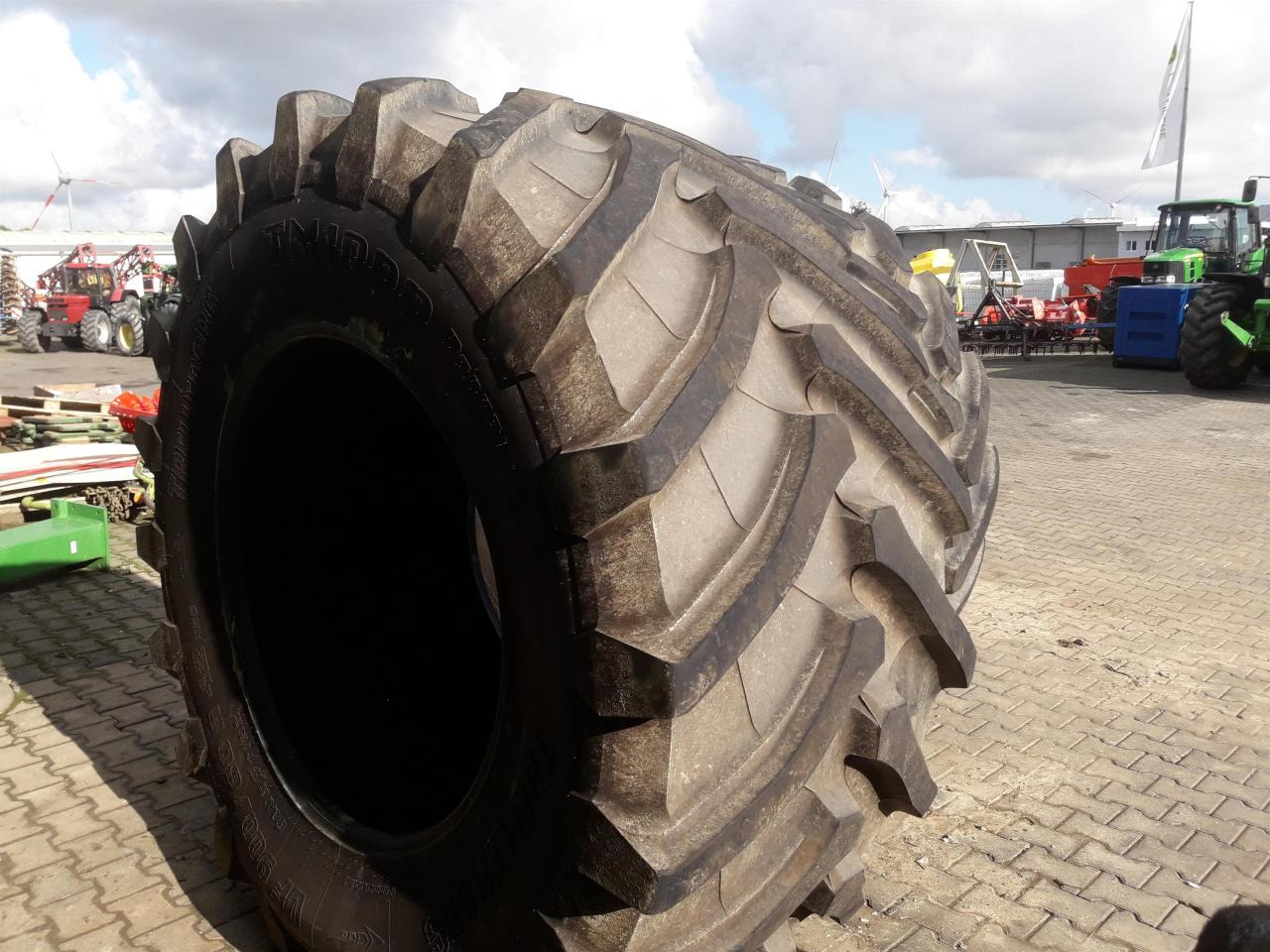 Trelleborg 900/60R42 TM1000 PT - Резервни части: снимка 2 Trelleborg 900/60R42 TM1000 PT - Резервни части: снимка 2