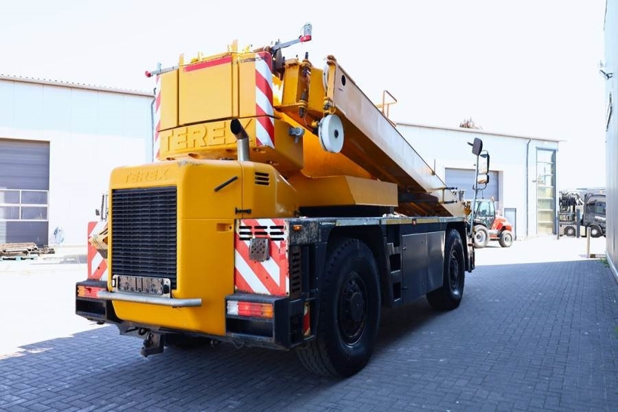 Лизинг на Demag AC30 City Diesel, 4x4x4 Drive, 30t Capacity, 25m M  Demag AC30 City Diesel, 4x4x4 Drive, 30t Capacity, 25m M: снимка 8