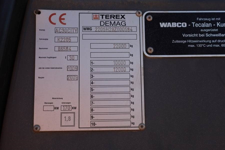 Лизинг на Demag AC30 City Diesel, 4x4x4 Drive, 30t Capacity, 25m M  Demag AC30 City Diesel, 4x4x4 Drive, 30t Capacity, 25m M: снимка 6