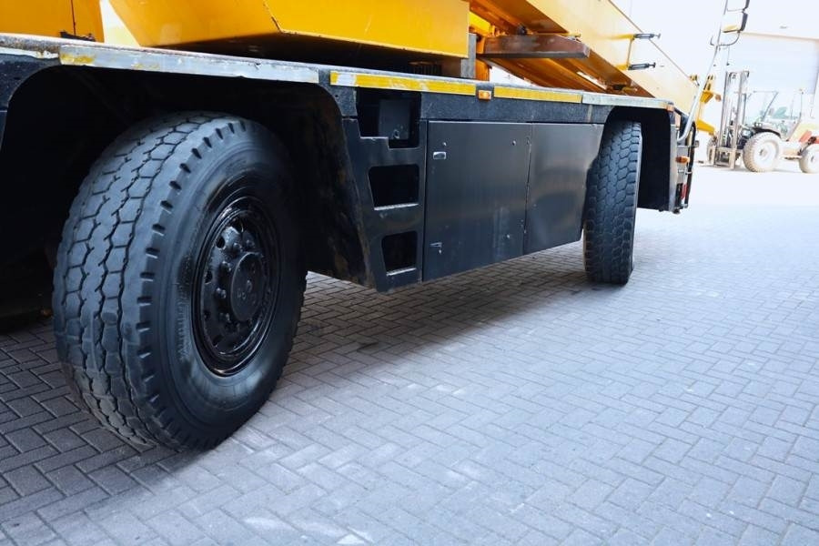 Лизинг на Demag AC30 City Diesel, 4x4x4 Drive, 30t Capacity, 25m M  Demag AC30 City Diesel, 4x4x4 Drive, 30t Capacity, 25m M: снимка 23