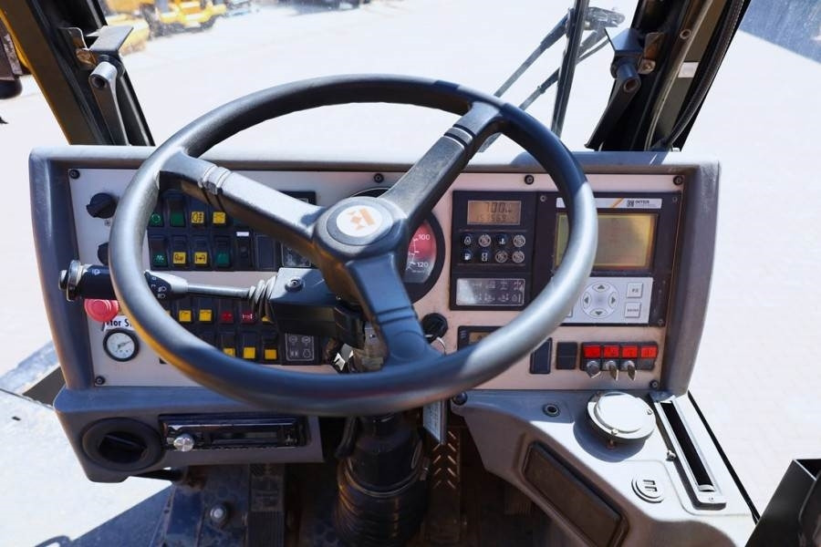 Лизинг на Demag AC30 City Diesel, 4x4x4 Drive, 30t Capacity, 25m M  Demag AC30 City Diesel, 4x4x4 Drive, 30t Capacity, 25m M: снимка 18