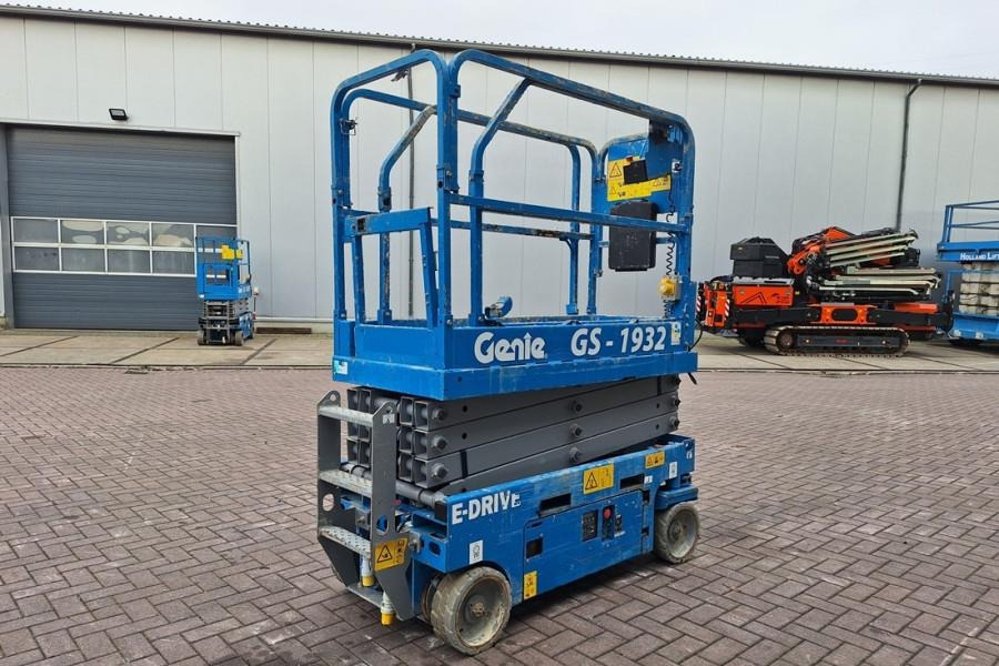 Genie GS1932 E-Drive Several In Stock, 8m Working Height - Ножична работна платформа: снимка 2 Genie GS1932 E-Drive Several In Stock, 8m Working Height - Ножична работна платформа: снимка 2