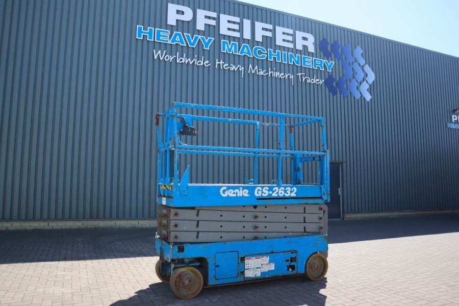 Genie GS2632 Electric, Working Height 10m, 227kg Capacit - Ножична работна платформа: снимка 1 Genie GS2632 Electric, Working Height 10m, 227kg Capacit - Ножична работна платформа: снимка 1