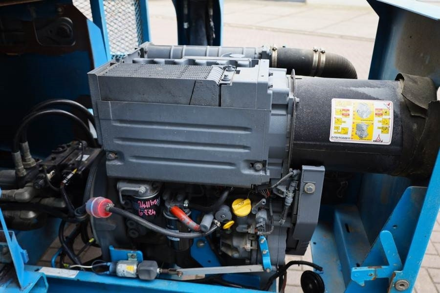 Genie GS4390 Diesel, 4x4 Drive, 15m Working Height, 680k - Ножична работна платформа: снимка 5 Genie GS4390 Diesel, 4x4 Drive, 15m Working Height, 680k - Ножична работна платформа: снимка 5