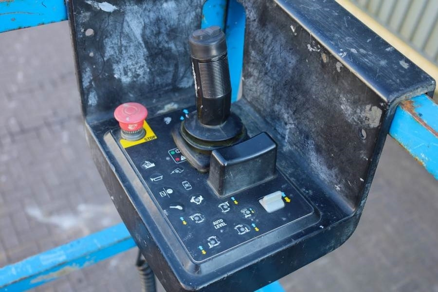 Genie GS4390 Diesel, 4x4 Drive, 15m Working Height, 680k - Ножична работна платформа: снимка 3 Genie GS4390 Diesel, 4x4 Drive, 15m Working Height, 680k - Ножична работна платформа: снимка 3